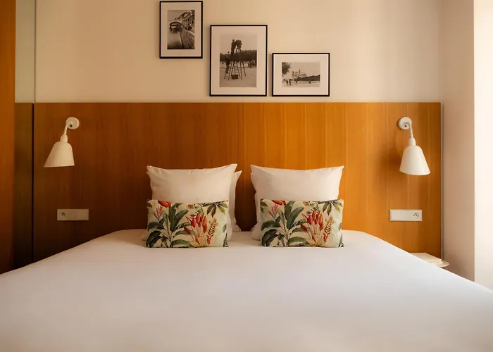 9Hotel Republique Parigi